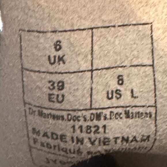 Dr. Martens 1460 Smooth Leather Lace-up Boots NWOB - Picture 7 of 7